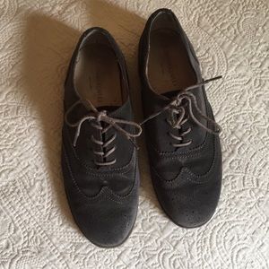 Cynthia Rowley grey suede oxfords